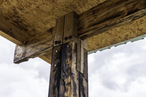 Deck Column Replacement in Hickory