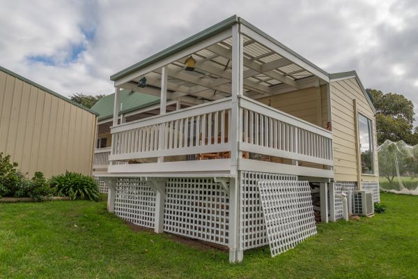 Deck Lattice Replacement in Hickory